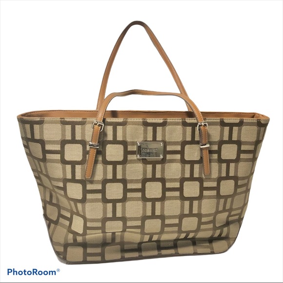 Nine West Handbags - Nine West Taupe Tote Bag Purse Large